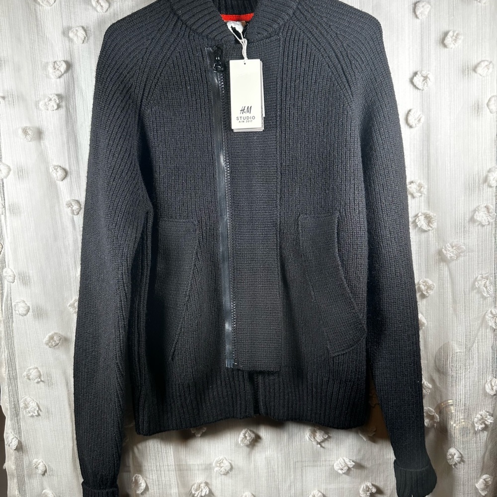 NWT H&M Studio Men's Pure Wool Black Zip-Up Sweater Size Small